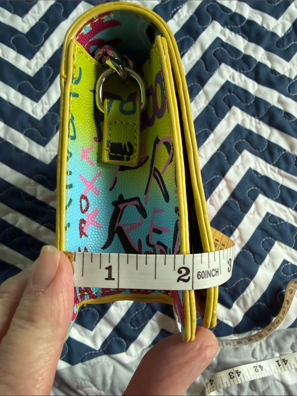 NWT Graffiti Gradient Crossbody Bag - Multicolor - Picture 9 of 9